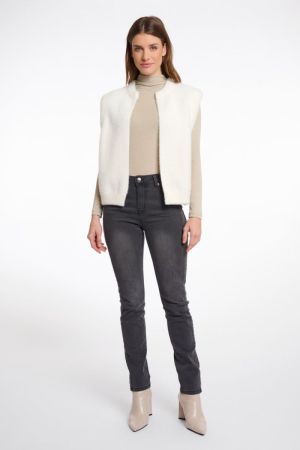  Snow white