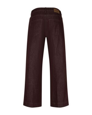Conny Burgundy